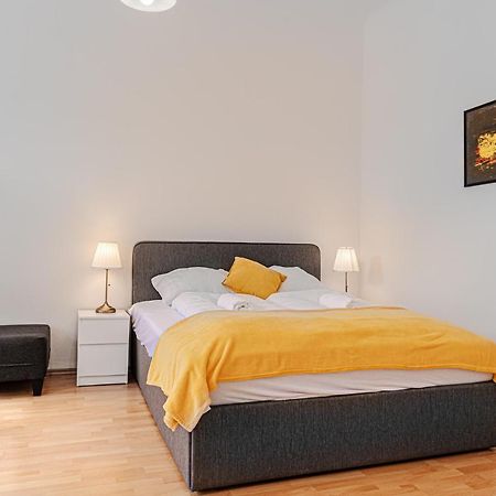 Pleasing 2Br Apt. Akh-Perfect For Groups เวียนนา ภายนอก รูปภาพ