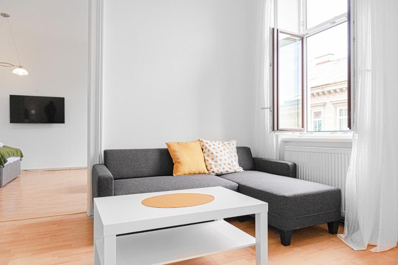 Pleasing 2Br Apt. Akh-Perfect For Groups เวียนนา ภายนอก รูปภาพ